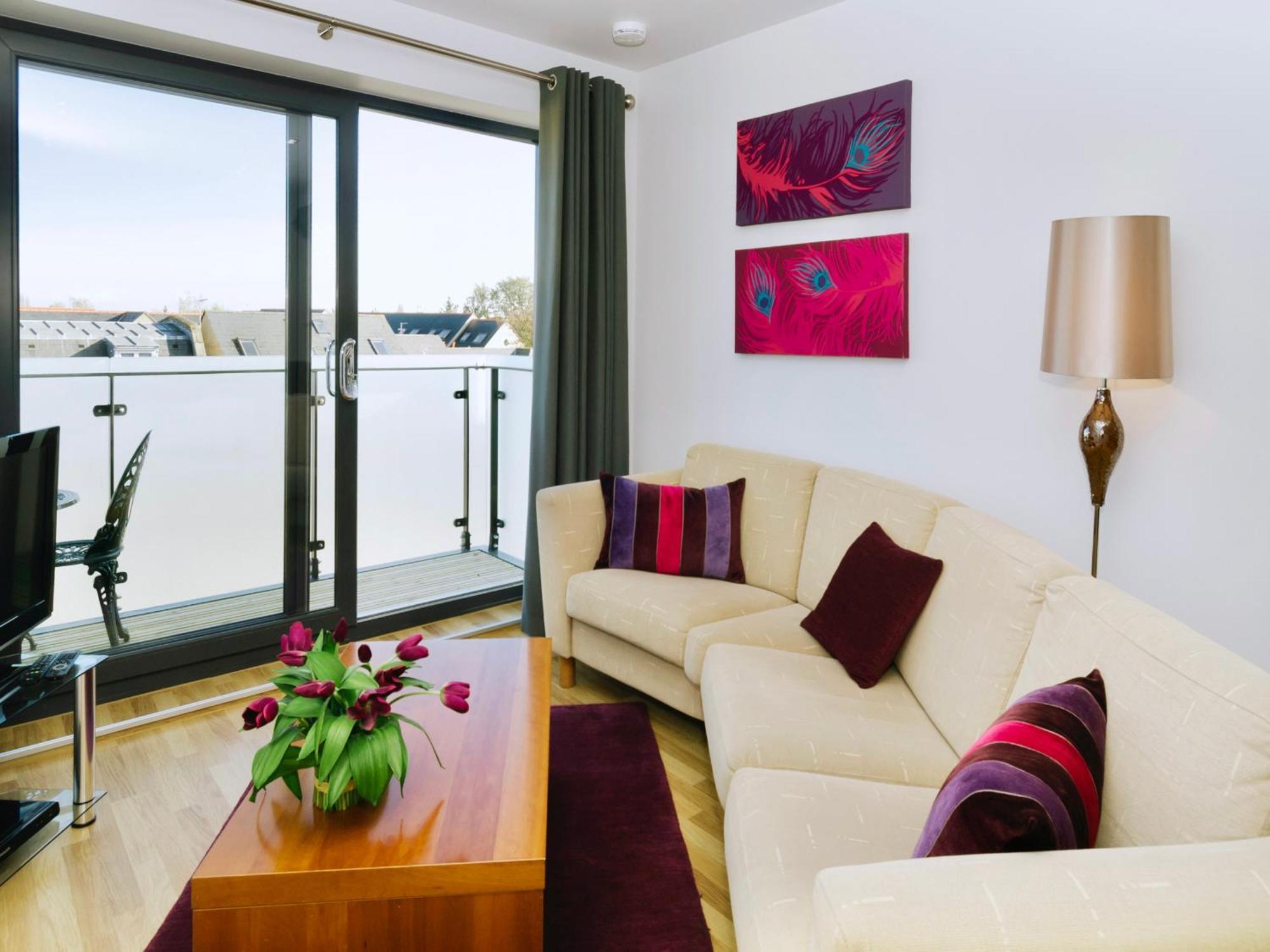 Your Space Apartments - Eden House CBG Εξωτερικό φωτογραφία