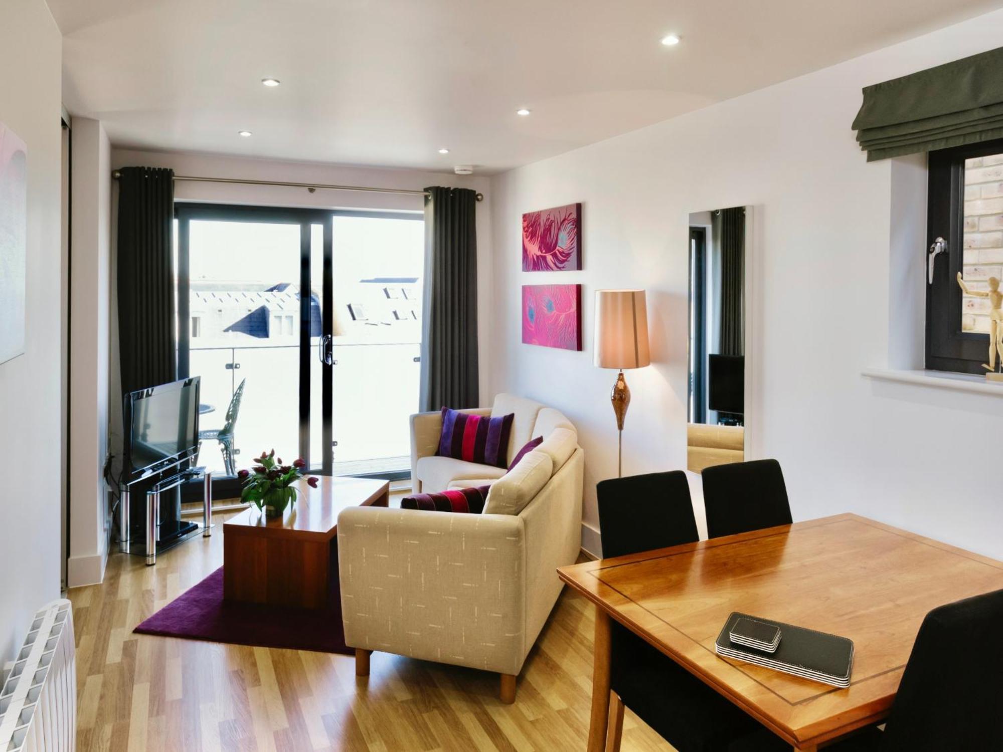 Your Space Apartments - Eden House CBG Εξωτερικό φωτογραφία