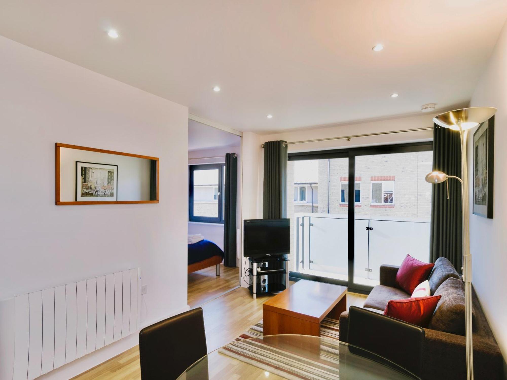 Your Space Apartments - Eden House CBG Εξωτερικό φωτογραφία