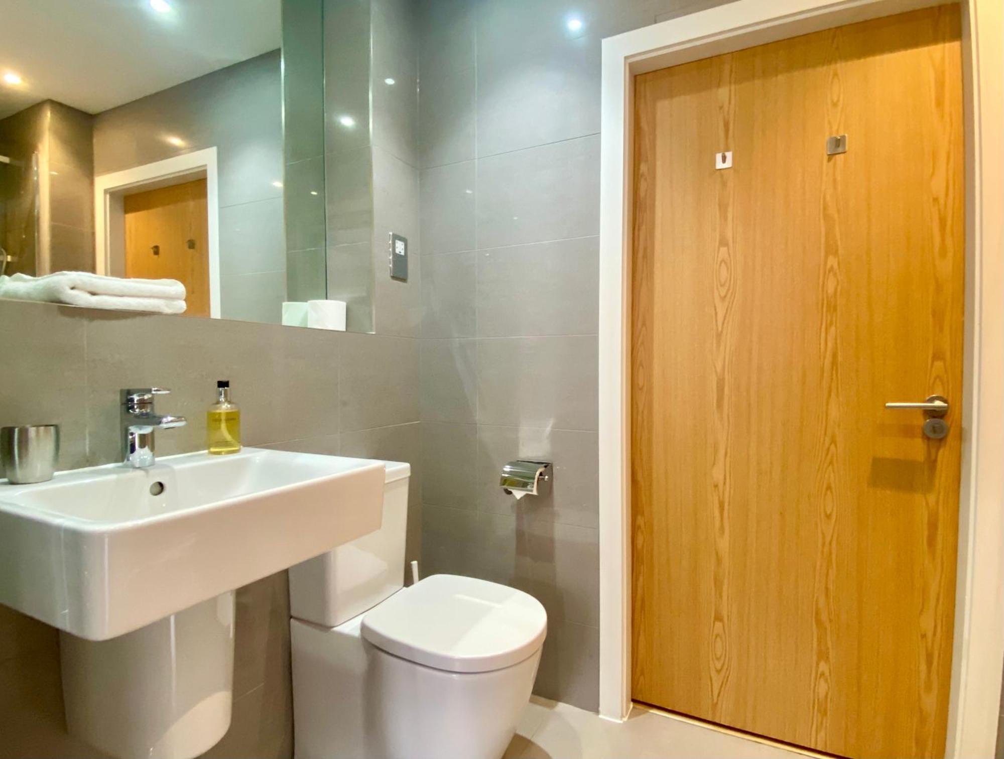 Your Space Apartments - Eden House CBG Εξωτερικό φωτογραφία