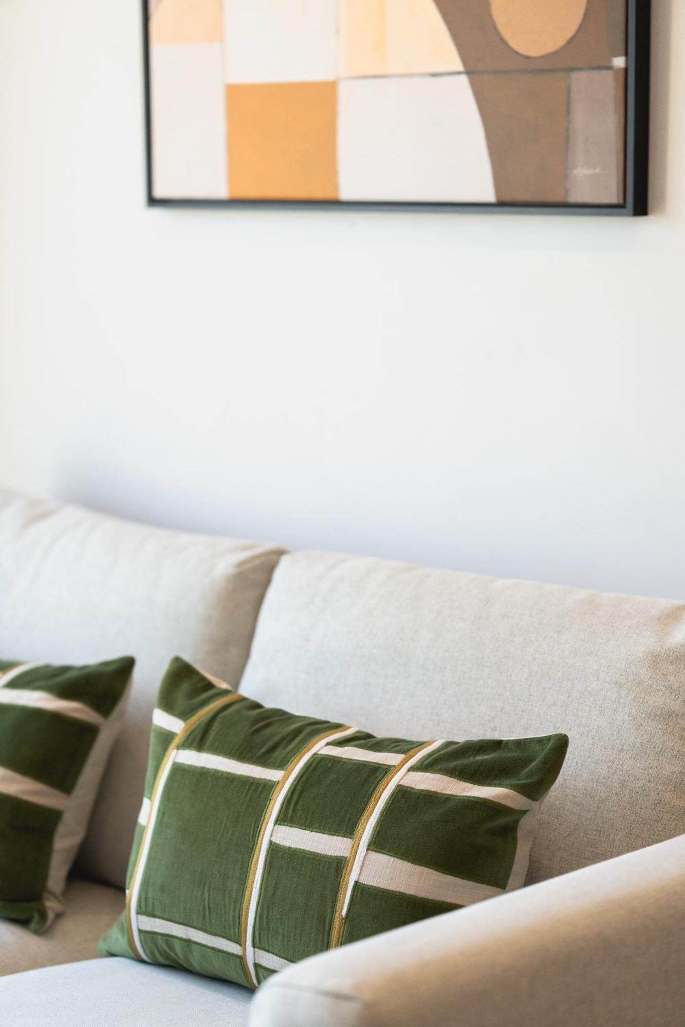Your Space Apartments - Eden House CBG Εξωτερικό φωτογραφία