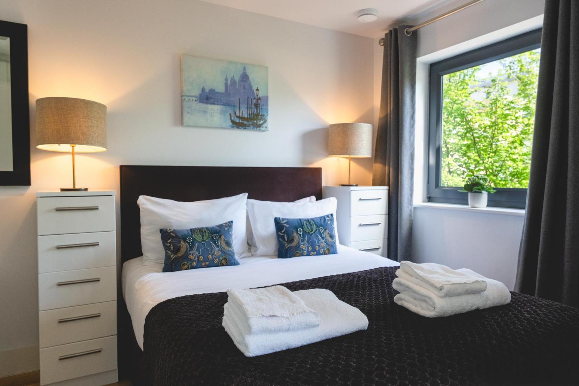 Your Space Apartments - Eden House CBG Εξωτερικό φωτογραφία